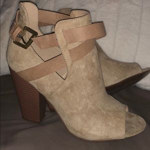 Like New Peep Toe Booties